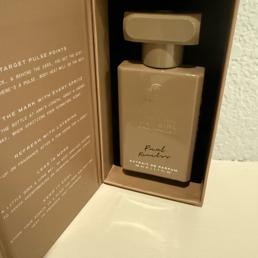 Oakcha That Girl Viral Vanilla Perfume *NEW* - Picture 4 of 4